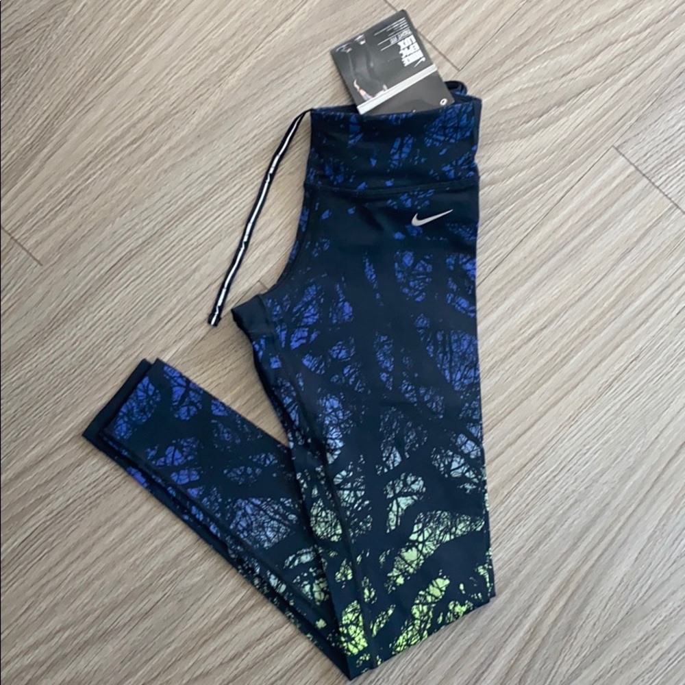 NWT | Nike Epic Luxe Dri-Fit | Full length
